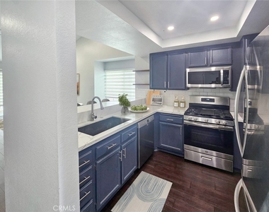 536 Stone Harbor Circle - Photo Thumbnail 5