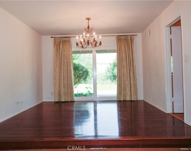 1420 Kensington Drive - Photo Thumbnail 14