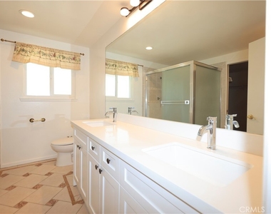 1420 Kensington Drive - Photo Thumbnail 24