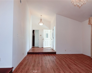 1420 Kensington Drive - Photo Thumbnail 10