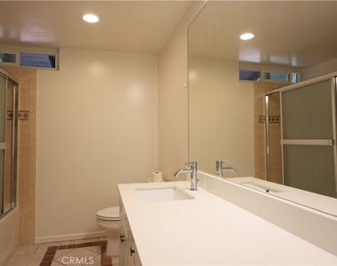 1420 Kensington Drive - Photo Thumbnail 29