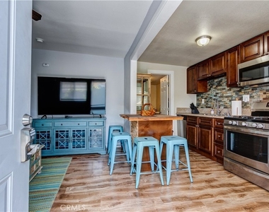 3532 Baltic Avenue - Photo Thumbnail 2