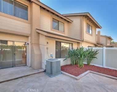 25205 Chestnutwood - Photo Thumbnail 2