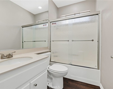 17 Glen Cove - Photo Thumbnail 21