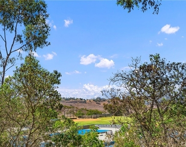 17 Glen Cove - Photo Thumbnail 1