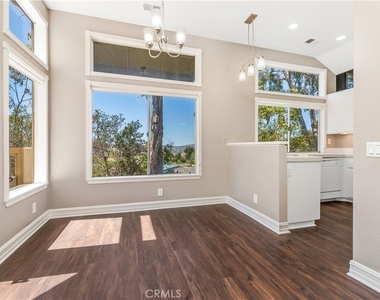 17 Glen Cove - Photo Thumbnail 10