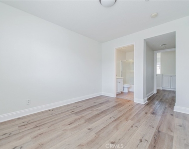 99 Liberty St - Photo Thumbnail 22