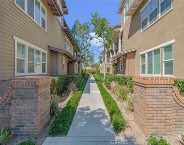 99 Liberty St - Photo Thumbnail 1
