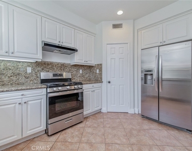 99 Liberty St - Photo Thumbnail 16