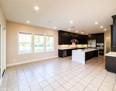 53 Sagan Way - Photo Thumbnail 17