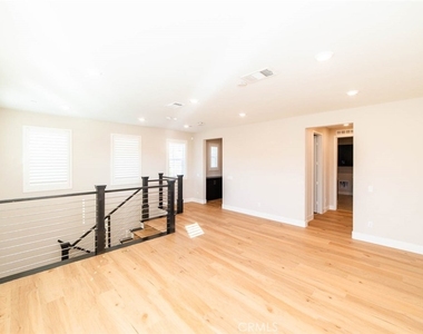 53 Sagan Way - Photo Thumbnail 25