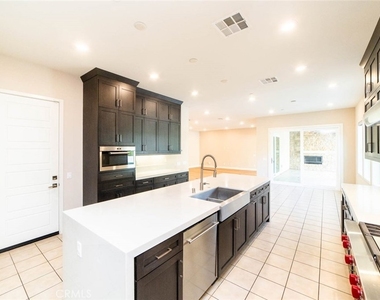 53 Sagan Way - Photo Thumbnail 20
