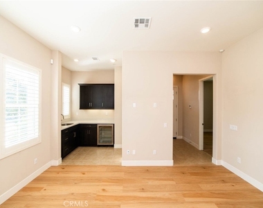 53 Sagan Way - Photo Thumbnail 8