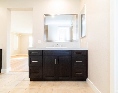 53 Sagan Way - Photo Thumbnail 32