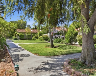2022 Via Mariposa East - Photo Thumbnail 4