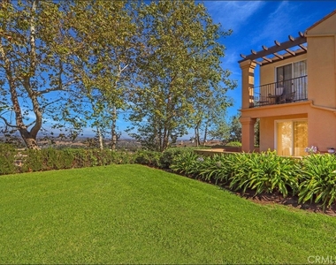 80 Verdin - Photo Thumbnail 31