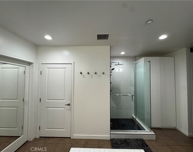 21 Gramercy - Photo Thumbnail 26
