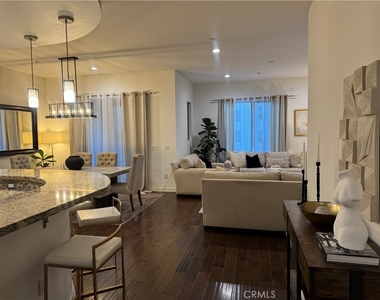 21 Gramercy - Photo Thumbnail 4