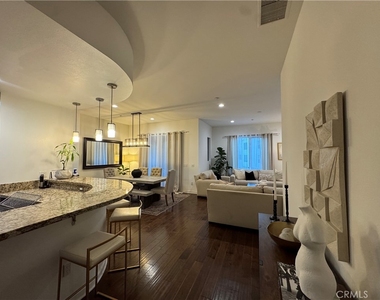 21 Gramercy - Photo Thumbnail 1