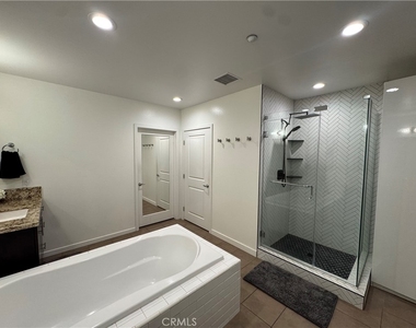 21 Gramercy - Photo Thumbnail 25