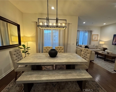 21 Gramercy - Photo Thumbnail 10