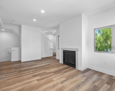 4410 Gresham - Photo Thumbnail 30