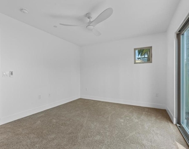 4410 Gresham - Photo Thumbnail 18