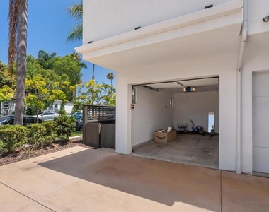 4410 Gresham - Photo Thumbnail 49