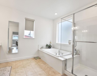 2887 Penrose Lane - Photo Thumbnail 19