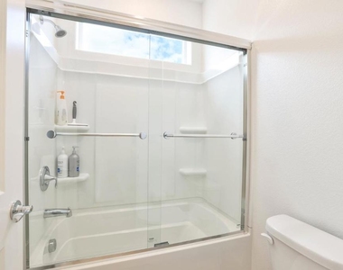 2887 Penrose Lane - Photo Thumbnail 28