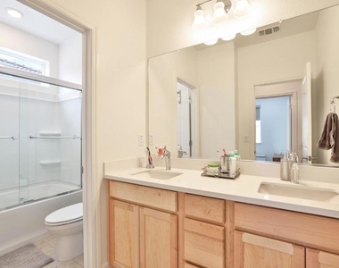 2887 Penrose Lane - Photo Thumbnail 27