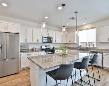 2887 Penrose Lane - Photo Thumbnail 8