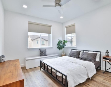 2887 Penrose Lane - Photo Thumbnail 26