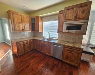 1990 Harvest Landing Court - Photo Thumbnail 13