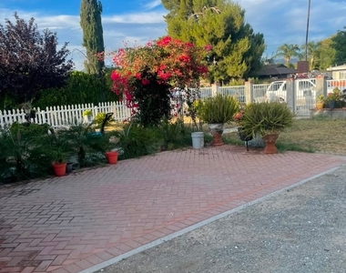 317 Terry Lane - Photo Thumbnail 12