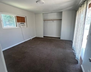 317 Terry Lane - Photo Thumbnail 9