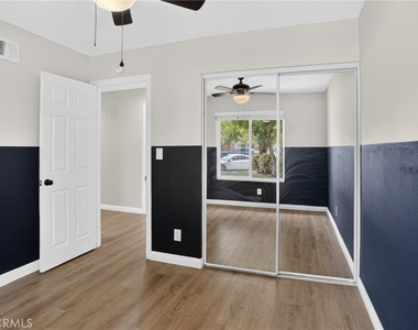 24441 Denise Pl - Photo Thumbnail 30