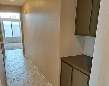 832 Homestead - Photo Thumbnail 13