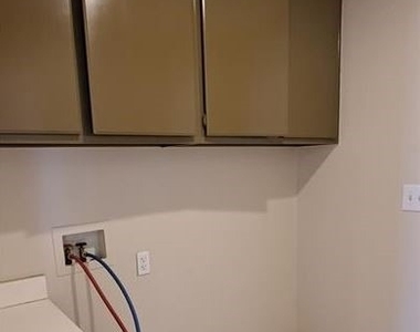 832 Homestead - Photo Thumbnail 21