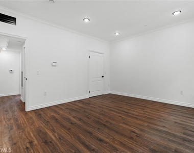 333 Milford Street - Photo Thumbnail 37