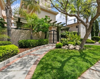 333 Milford Street - Photo Thumbnail 9