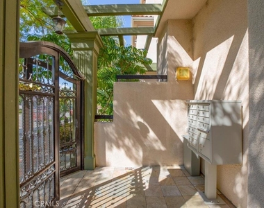 333 Milford Street - Photo Thumbnail 6