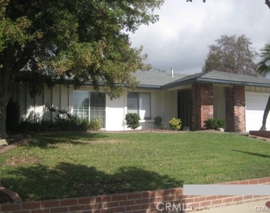 1293 Brenda Court - Photo Thumbnail 1
