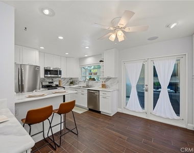 850 Windwood Drive - Photo Thumbnail 7