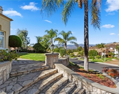 2533 Palomino Drive - Photo Thumbnail 9