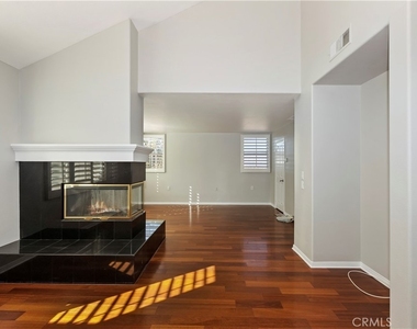 2533 Palomino Drive - Photo Thumbnail 5