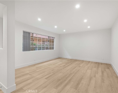 345 W Alameda - Photo Thumbnail 3