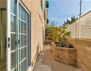 345 W Alameda - Photo Thumbnail 27