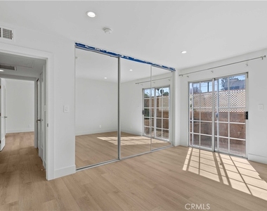 345 W Alameda - Photo Thumbnail 25