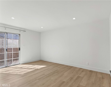 345 W Alameda - Photo Thumbnail 23